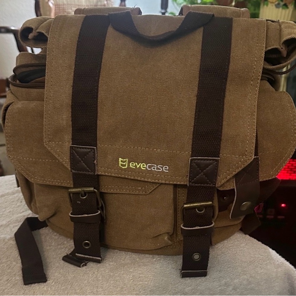 Evecase Canvas Dslr Evecase Camera Backpack Evecase Laptop.NWOT has one spot